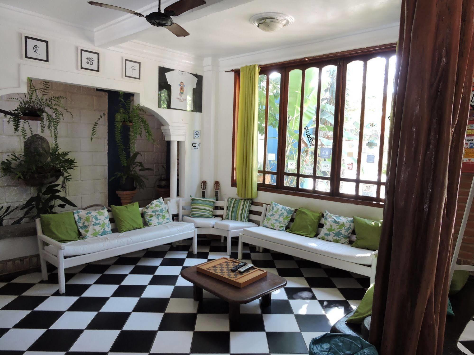 Na Casa 11 - E * Porto Seguro